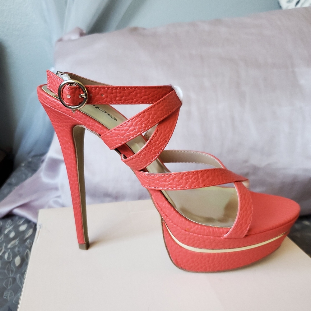 Brand New Bebe Coral Platform High Heels Ellaa Size 9